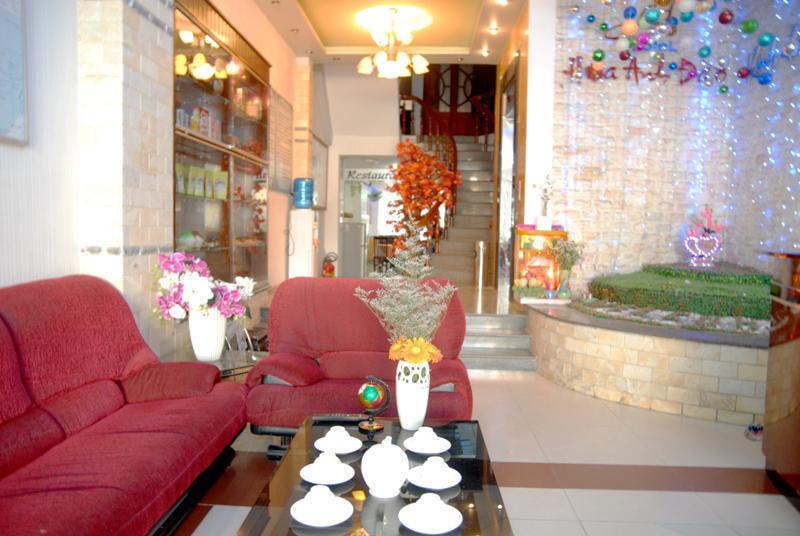 Hoa Anh Dao Hotel ตวีฮหว่า ภายนอก รูปภาพ